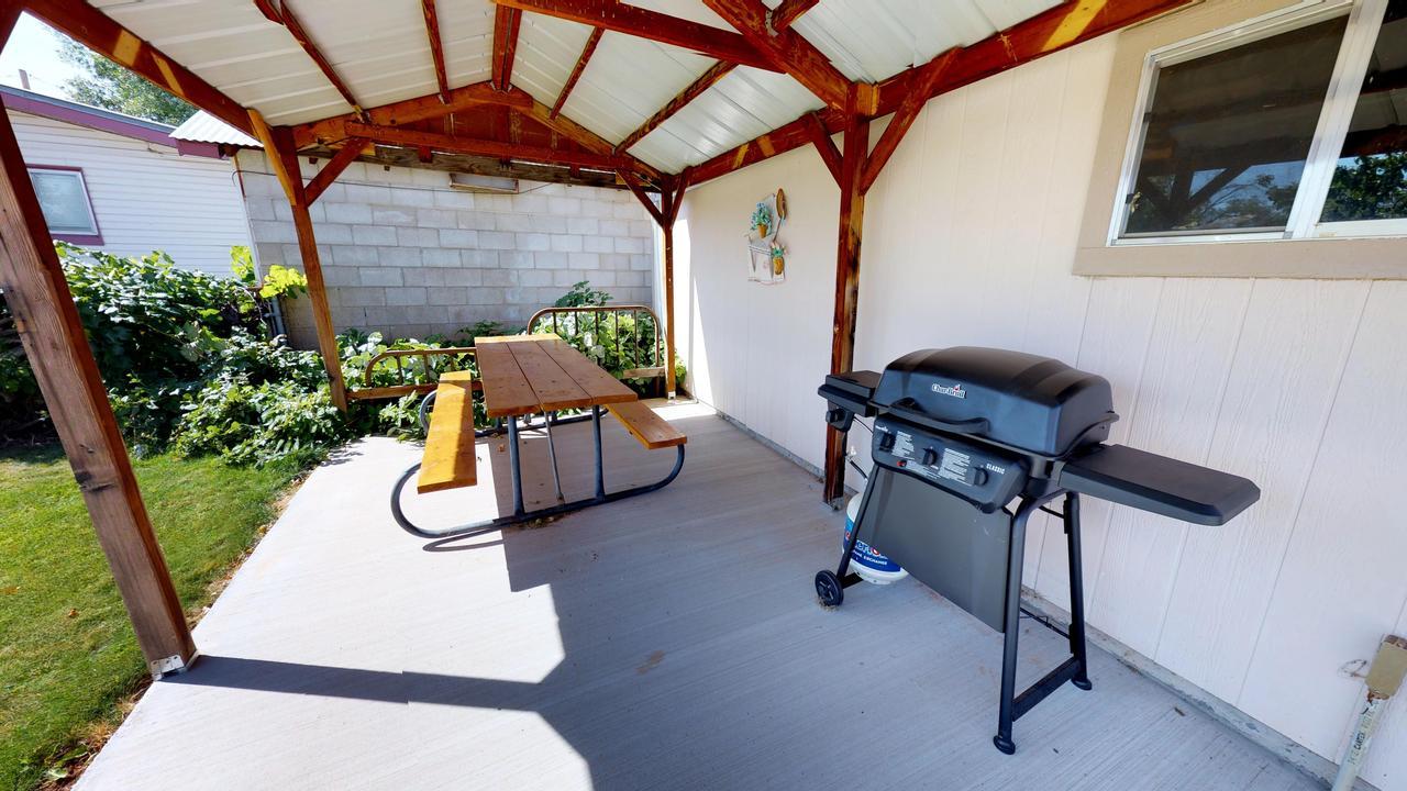 Hot Tub And Grandma'S Cottage, Charming And Nostalgic Blanding Eksteriør bilde